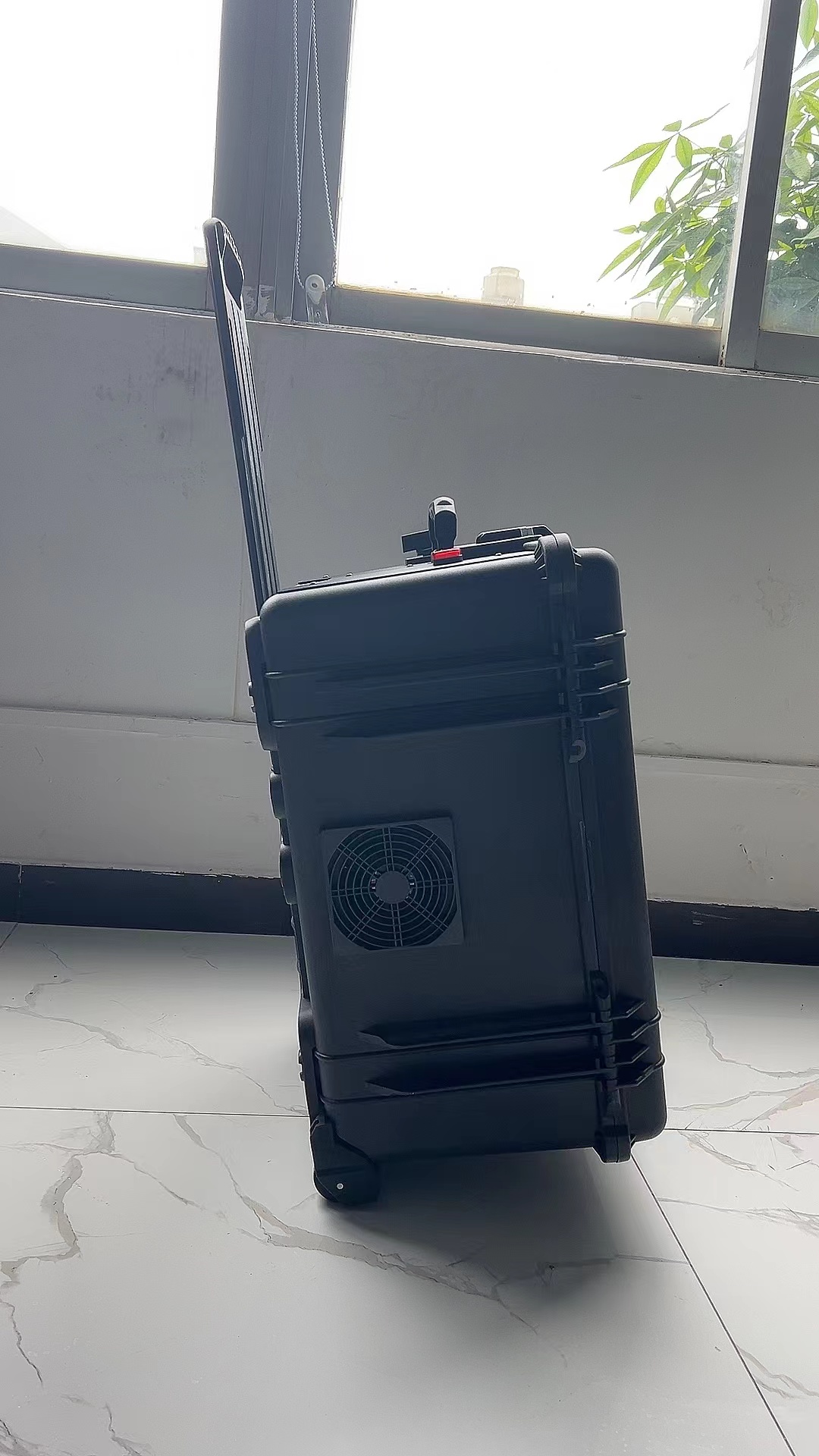 诏安手拉箱型移动通信干扰器